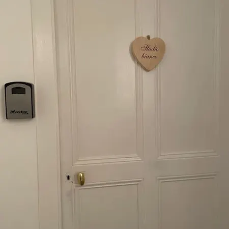 Διαμέρισμα Cosy, Hyper Centre D'aix, Vue Montagnes, Proche Thermes